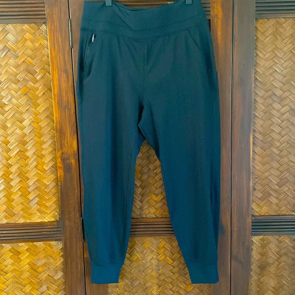 98 Degree - Black Pant